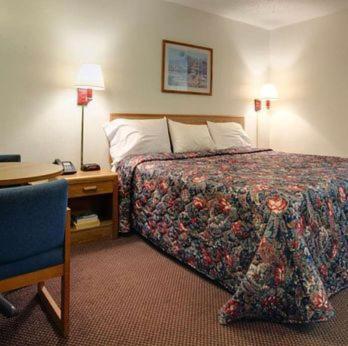 Country Side Inn Тайлер Экстерьер фото